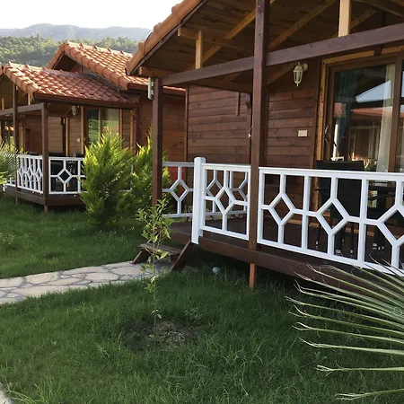 Efsane Semesterbostad Çıralı