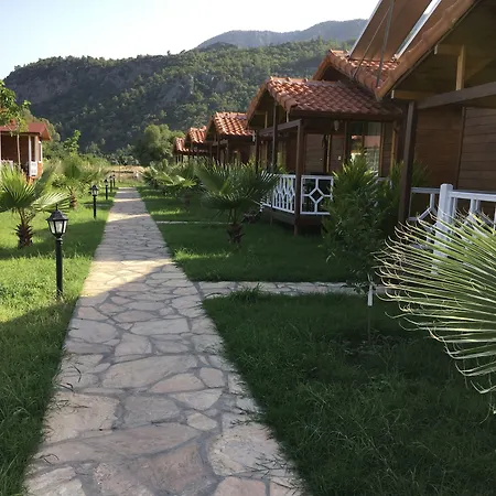 Semesterbostad Efsane Çıralı