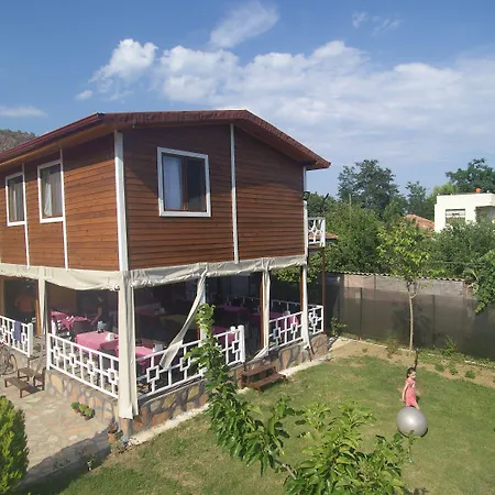 Casa de Férias Efsane Çıralı